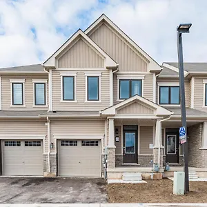  Holiday home Luxury Townhouse Close To Fairview Casino In Canada