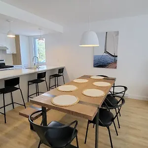 Spacieux 3 A 5 Minutes Du Vieux- Apartment